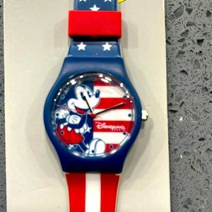 Disney Mickey Mouse Disneyland Paris Watch